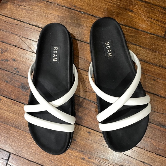 ROAM Women's Tubey Sandals, White, 9 Medium US - Picture 4 of 5